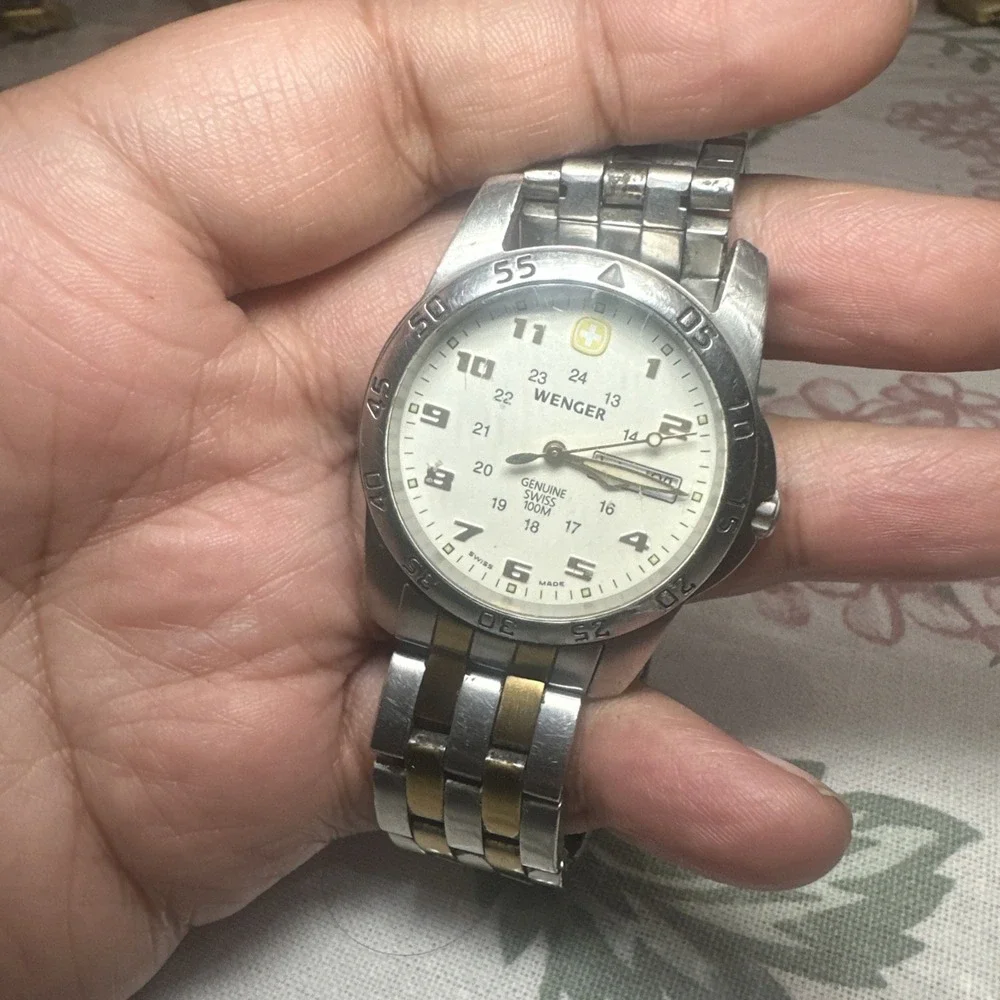 Working‎ Wenger Genuine Swiss 100M Men's Quartz 38mm Steel watch-Missing Pin